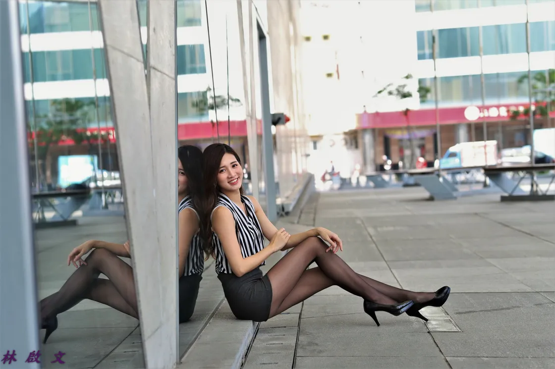 [Mzsock] NO.137 Zhang Jun OL black stockings and high heels beautiful legs street photography#[47P]-11