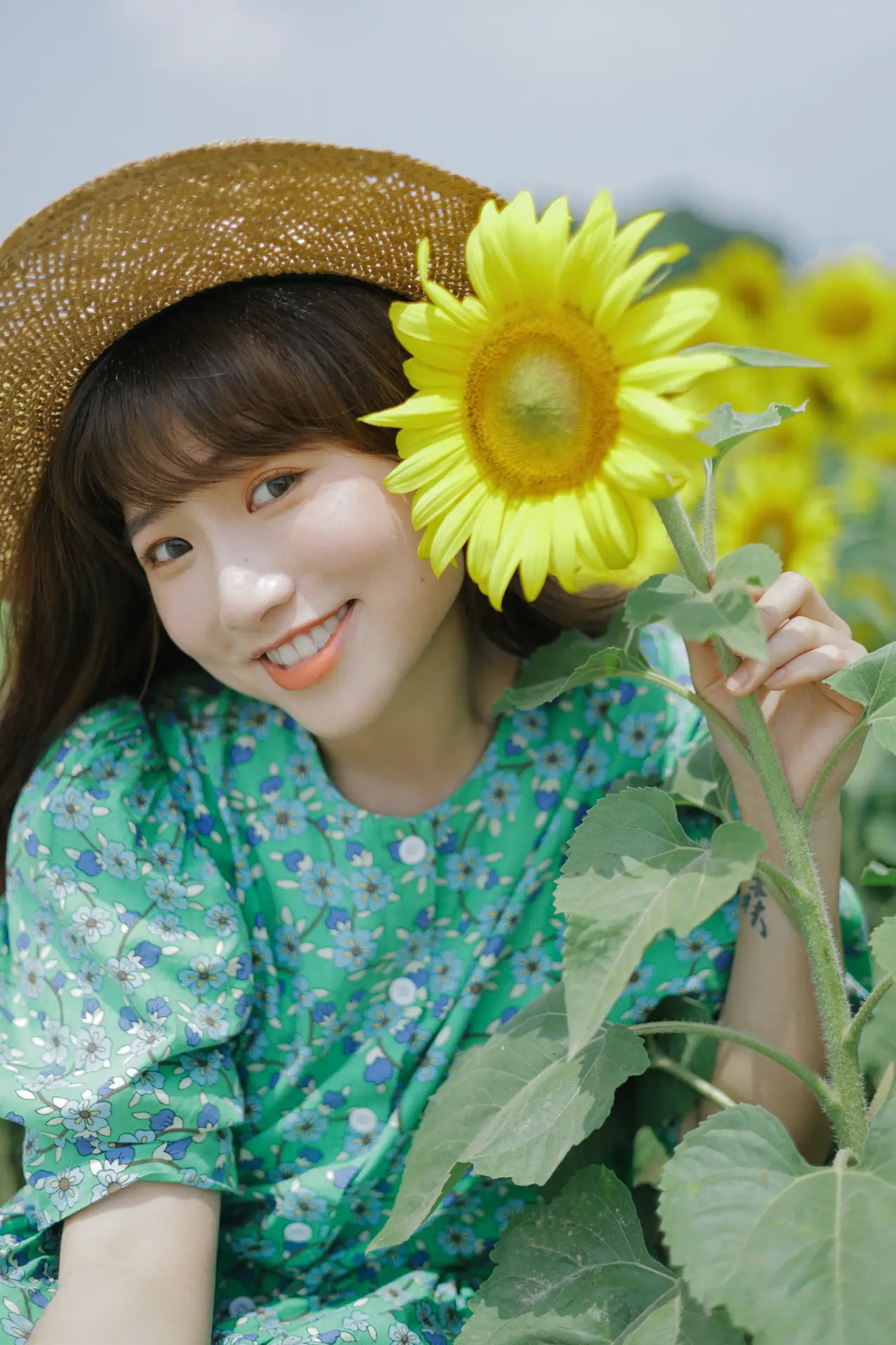 [YITUYU] 2022.07.12 Vol.1458 – Sunflower Summer Fatty Blue-#[33P]-9